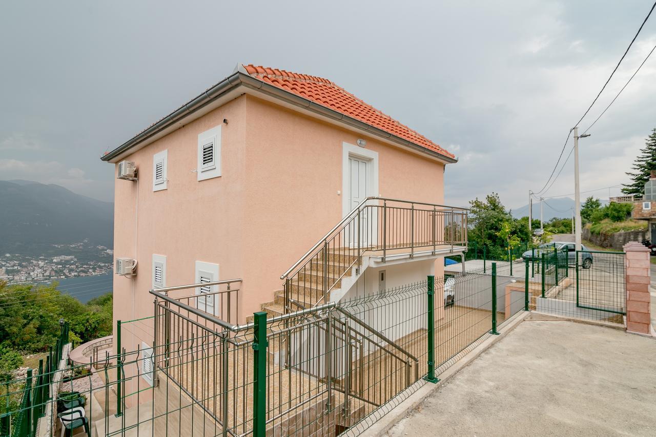 Apartments Mitrovic Luštica Exteriér fotografie
