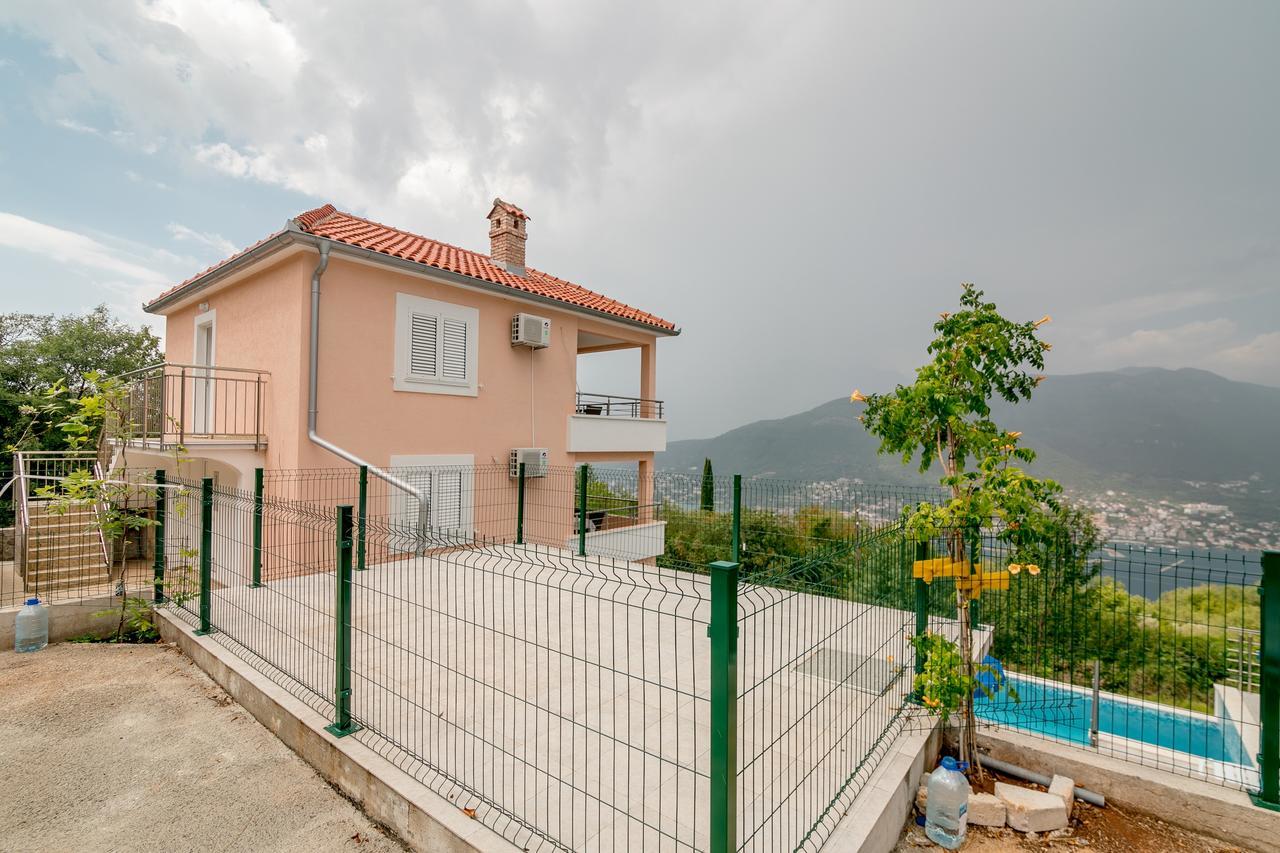 Apartments Mitrovic Luštica Exteriér fotografie